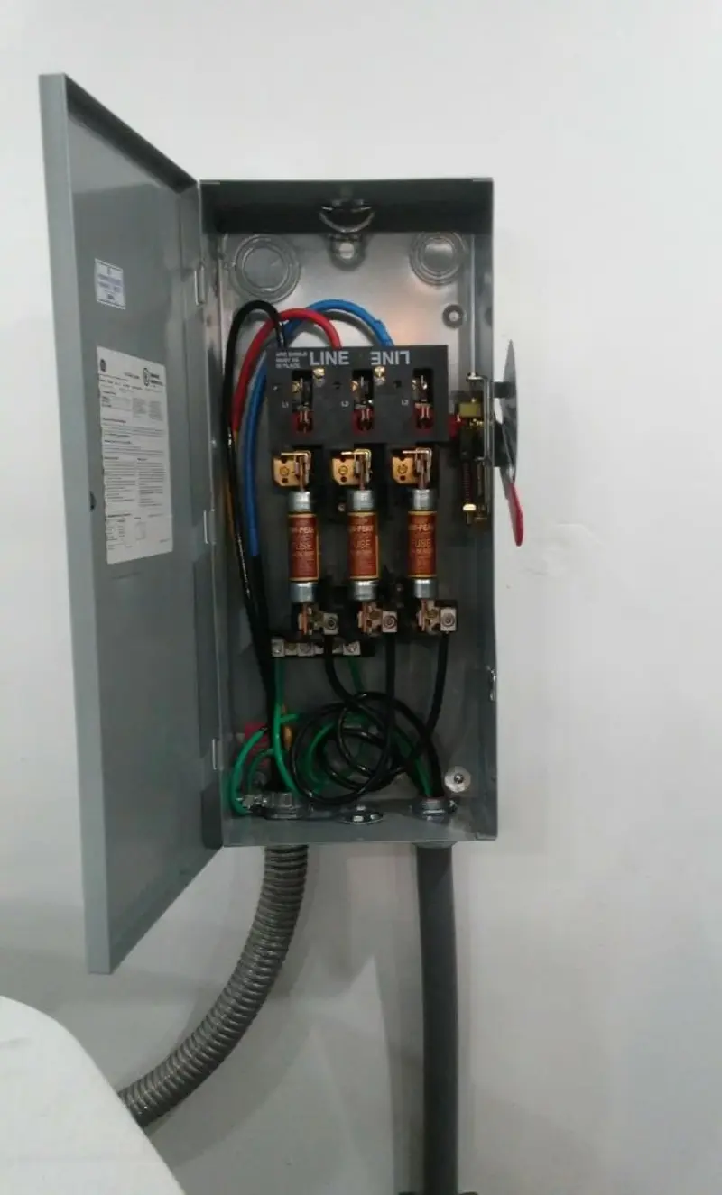 Three-phase disconnect switch installed for Electrical Wiring & Rewiring in Iowa City